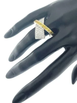 ALFIERI & ST JOHN - Bague en or, saphirs jaunes et diamants certificat IGI