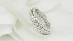 Alliance américaine ancienne or blanc et diamants