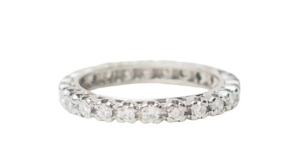Alliance américaine en or blanc et diamants