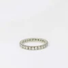 Alliance américaine en or blanc et diamants
