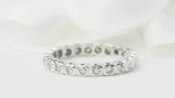 Alliance américaine en or blanc et diamants 0,22ct