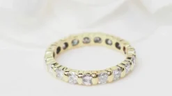 Alliance américaine en or jaune et diamants 1.33ct
