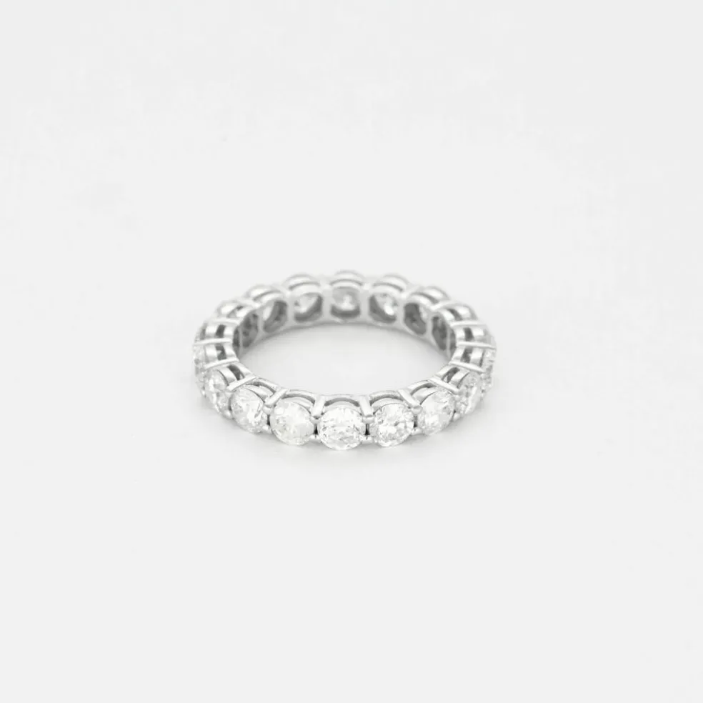 Alliance américaine en or gris et diamants