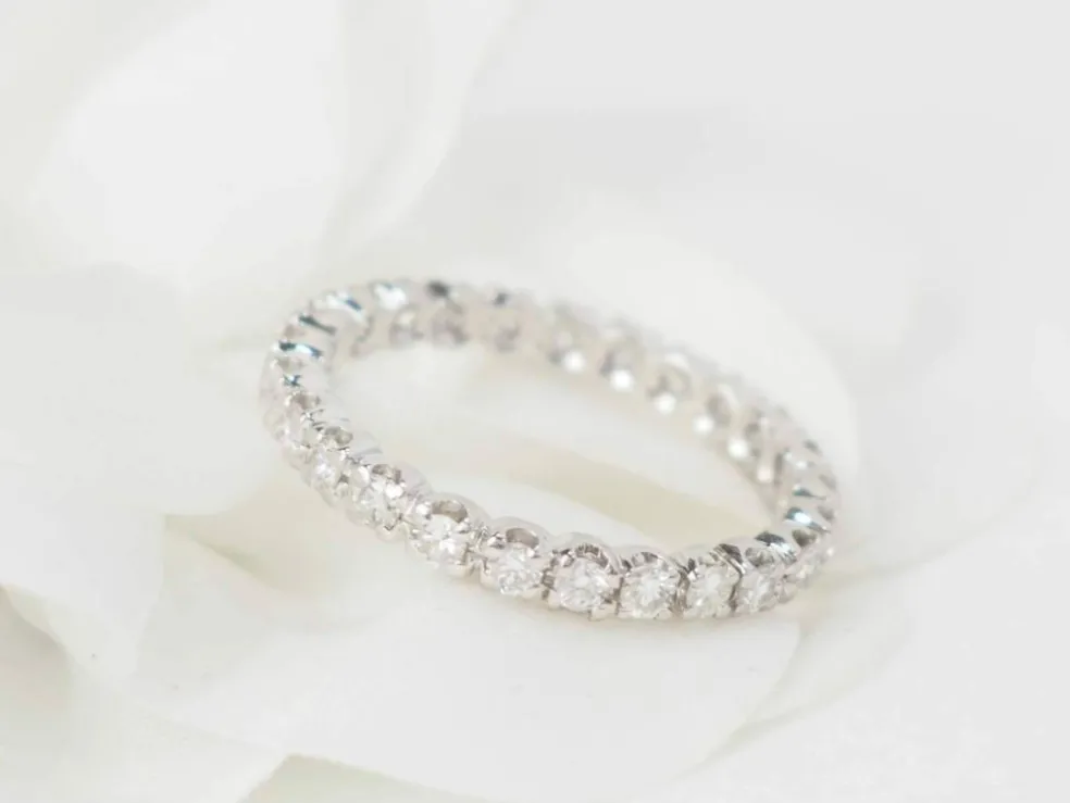 Alliance américaine en or blanc et diamants 1ct