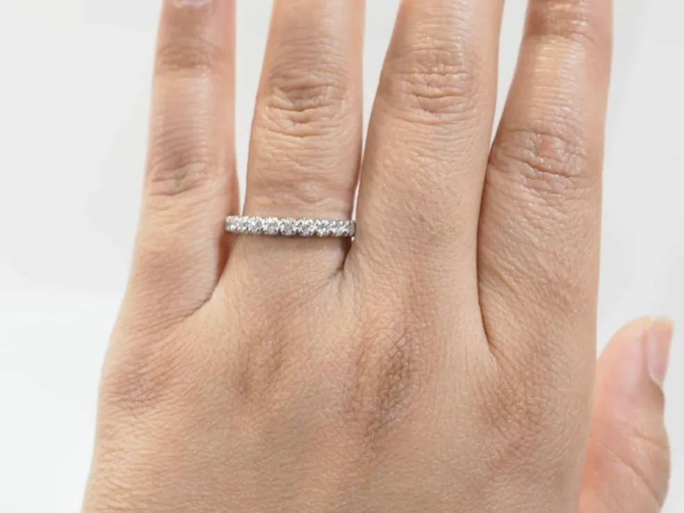 Alliance américaine en or blanc et diamants 1ct