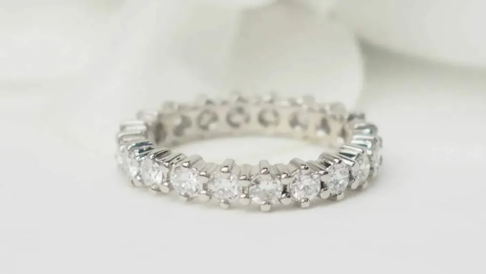 Alliance américaine or blanc et diamants