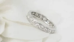 Alliance américaine or blanc et diamants