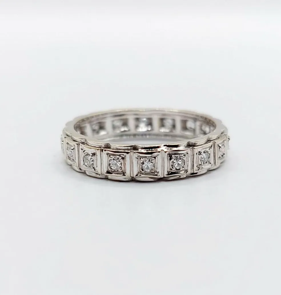 Alliance américaine or blanc 18k ornée de 0,38 carats de diamants taillés en brillants