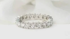 Alliance américaine or blanc et diamants