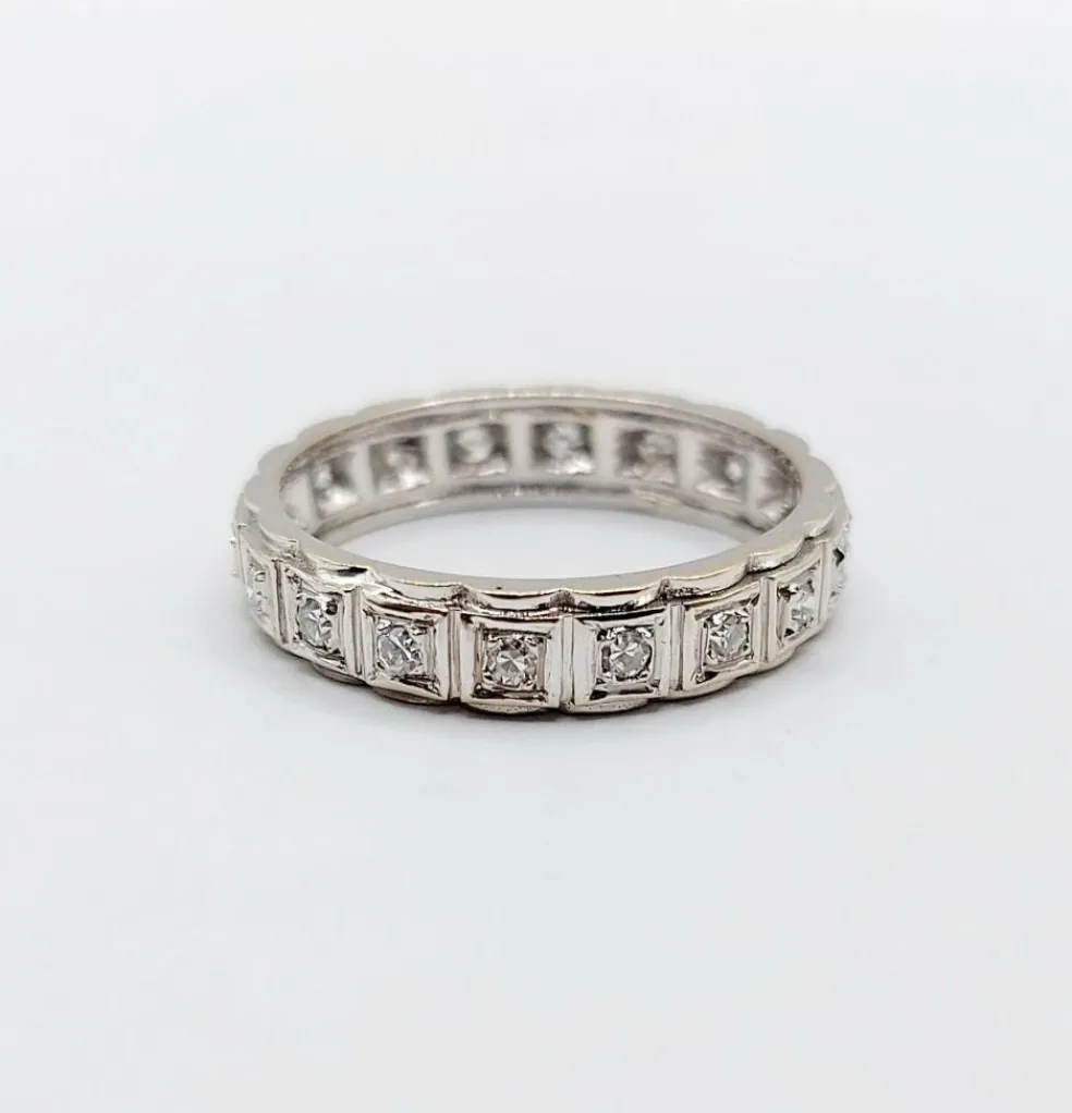 Alliance américaine or blanc 18k ornée de 0,38 carats de diamants taillés en brillants