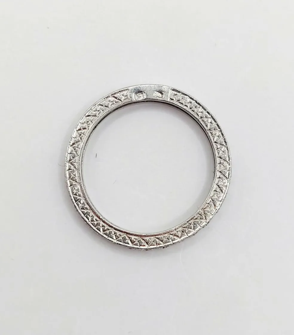 Alliance américaine or blanc 18k et 0,93 carats diamant et monture ciselée