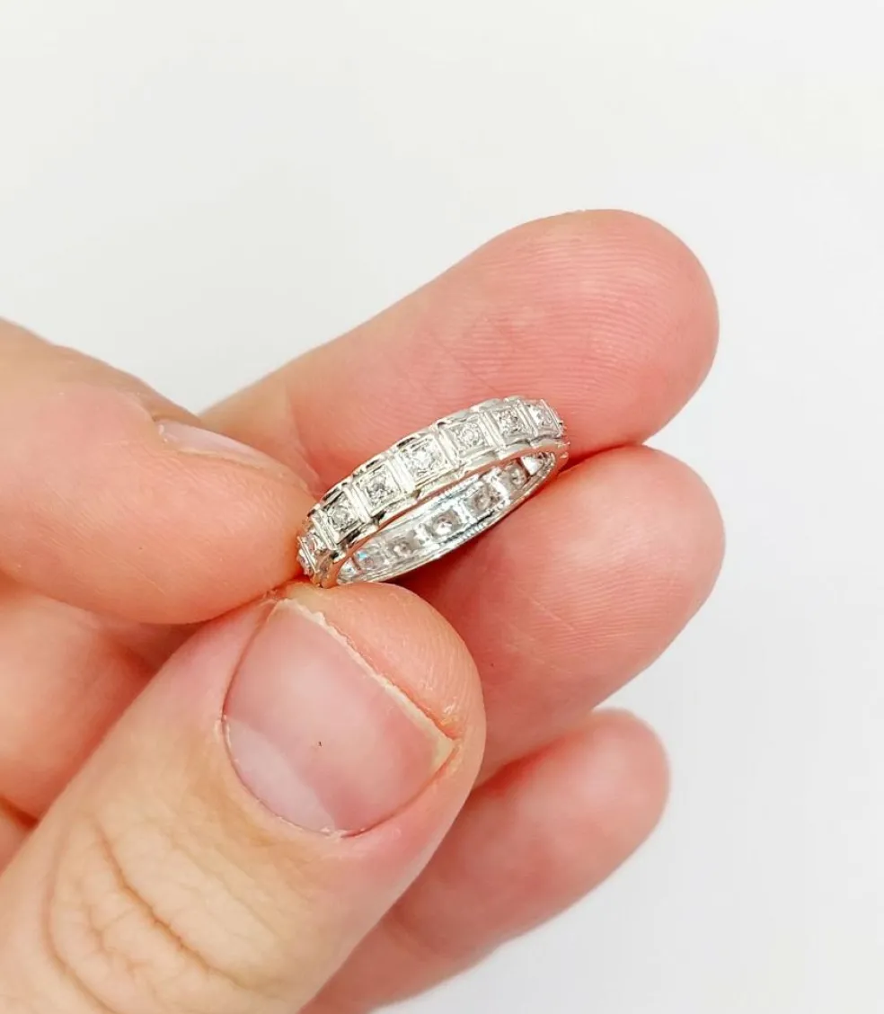 Alliance américaine or blanc 18k ornée de 0,38 carats de diamants taillés en brillants