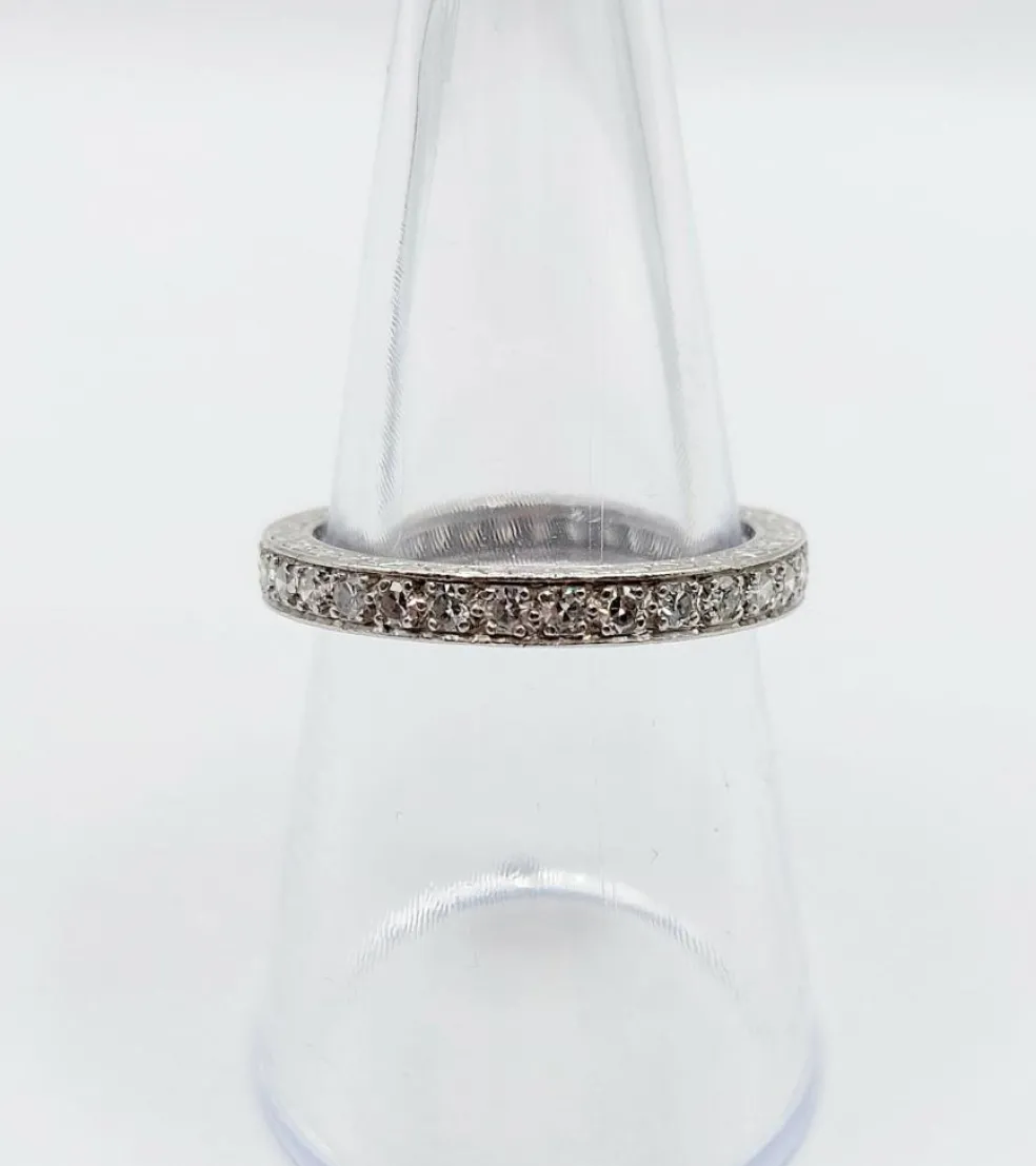 Alliance américaine or blanc 18k et 0,93 carats diamant et monture ciselée