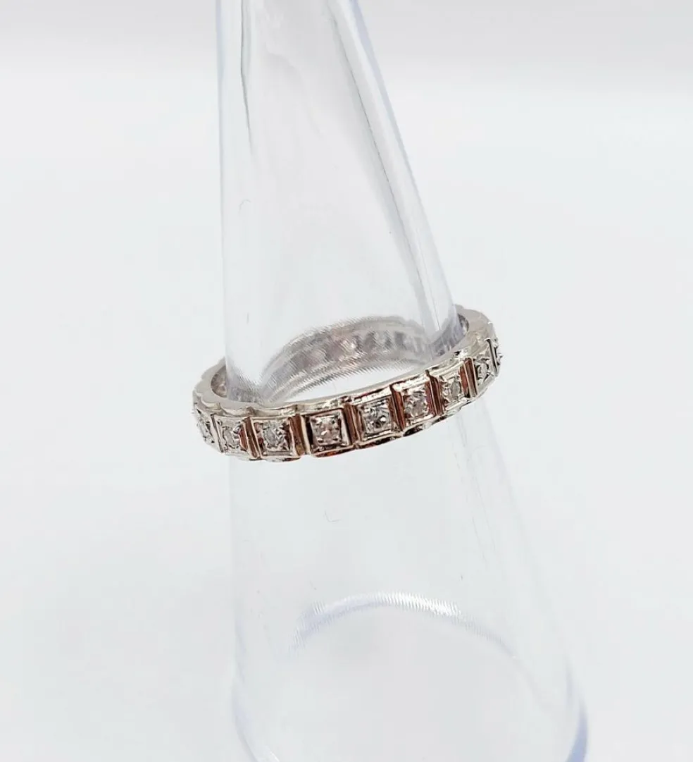 Alliance américaine or blanc 18k ornée de 0,38 carats de diamants taillés en brillants