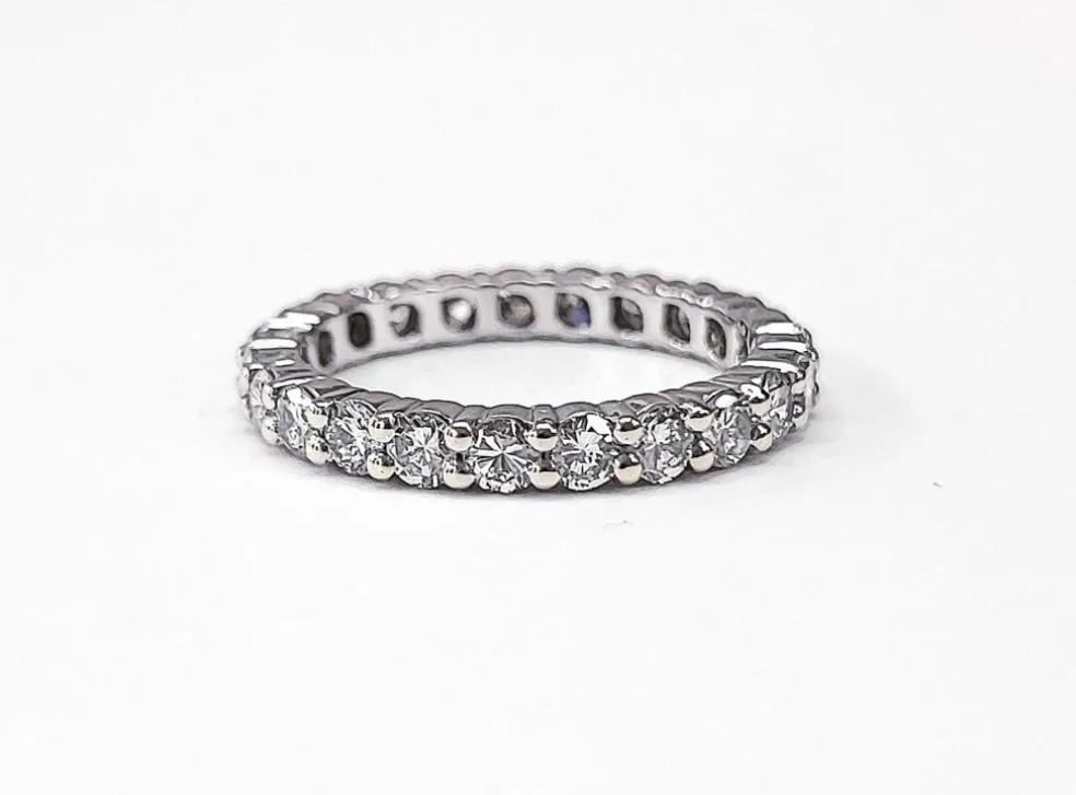 Alliance en or blanc et diamants 1,50ct