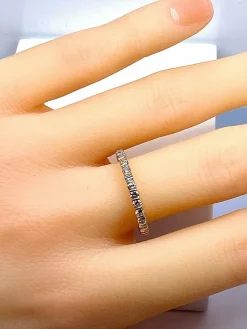 Alliance en or jaune 18 carats en diamants 1 carat