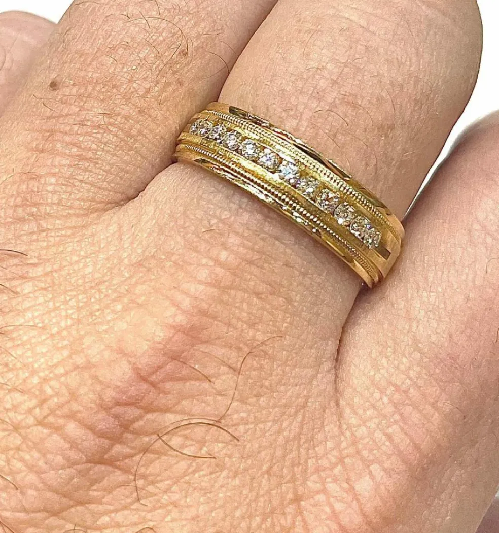 Alliance grande taille or 18 carats et diamants