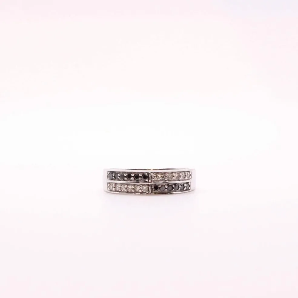 Alliance Or blanc Diamants blancs et noirs