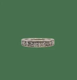 Alliance or blanc sertie de diamants naturels