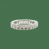 Alliance or blanc sertie de diamants