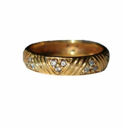 Alliance or jaune et diamants motifs triangles