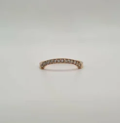 Alliance or rose sertie de diamants