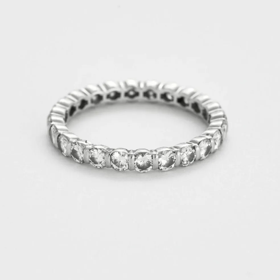 Alliance platine, or gris et diamants
