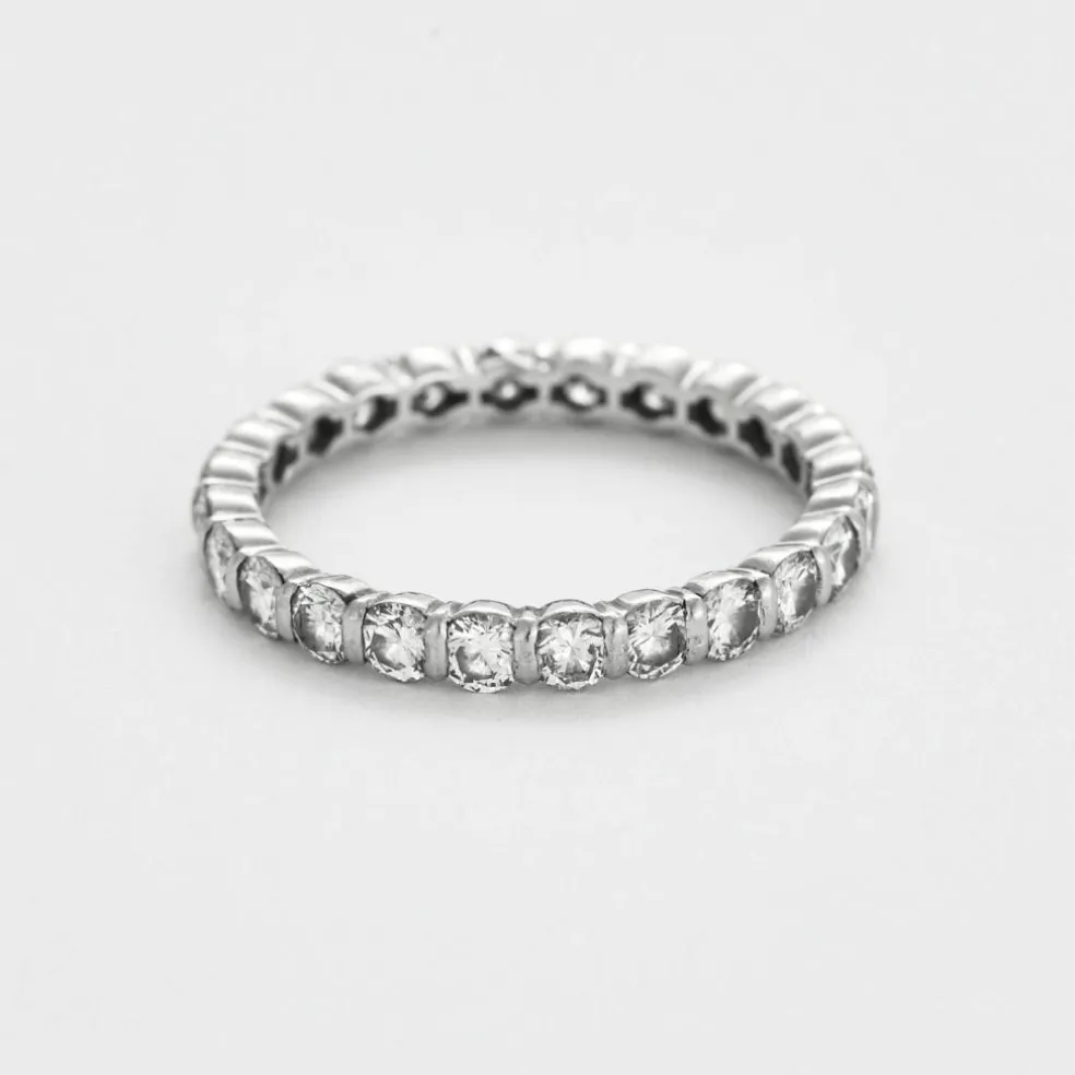 Alliance platine, or gris et diamants