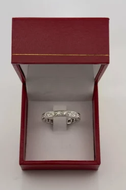 Alliance vintage en platine et diamants tour complet