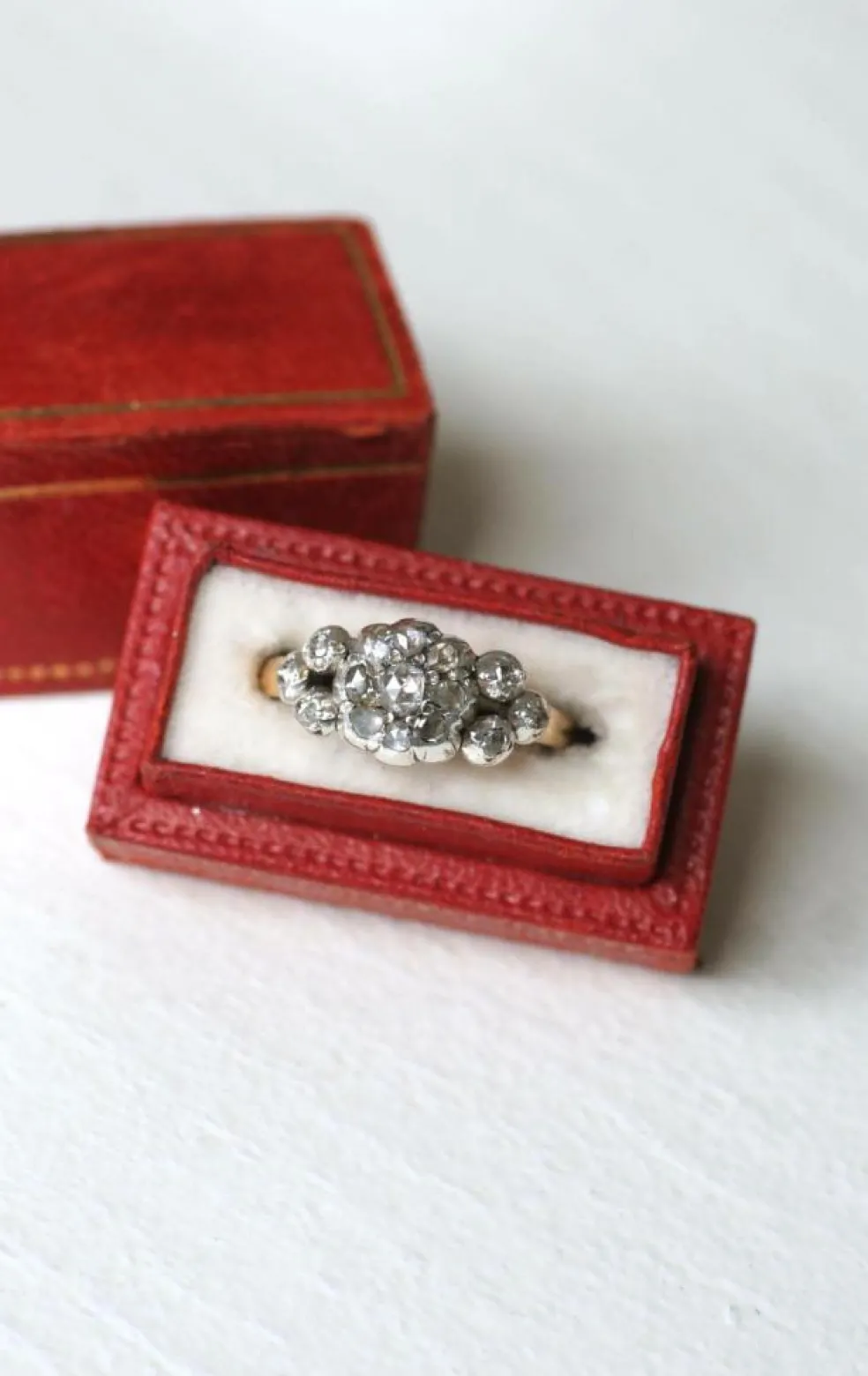 Ancienne bague jarretière Marguerite diamants