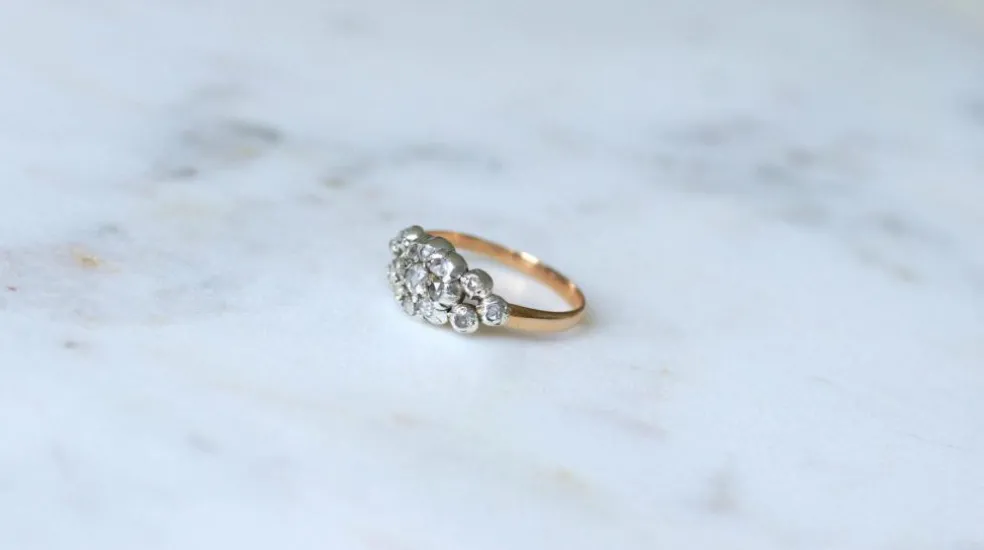 Ancienne bague jarretière Marguerite diamants