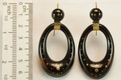 Antique tortoiseshell piqué gold earrings