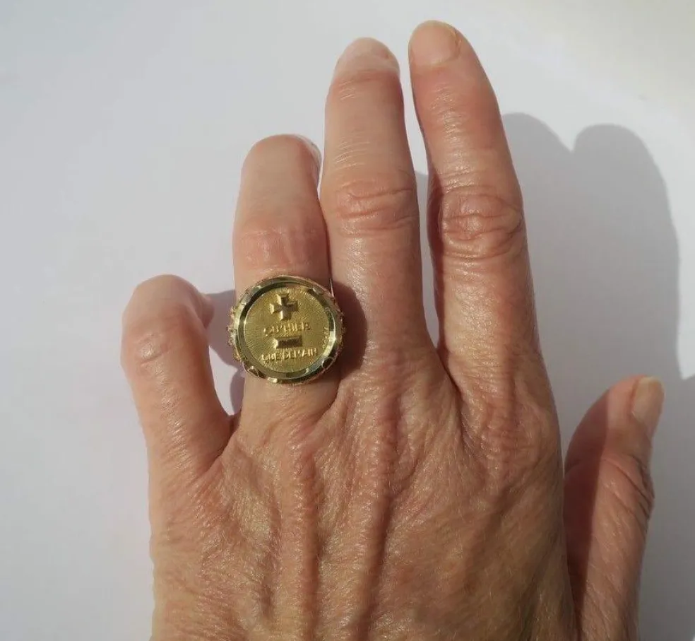 AUGIS - bague médaille d’amour en or jaune