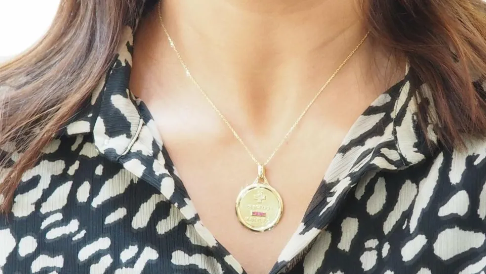 AUGIS - Collier médaille d'amour Or jaune Diamants