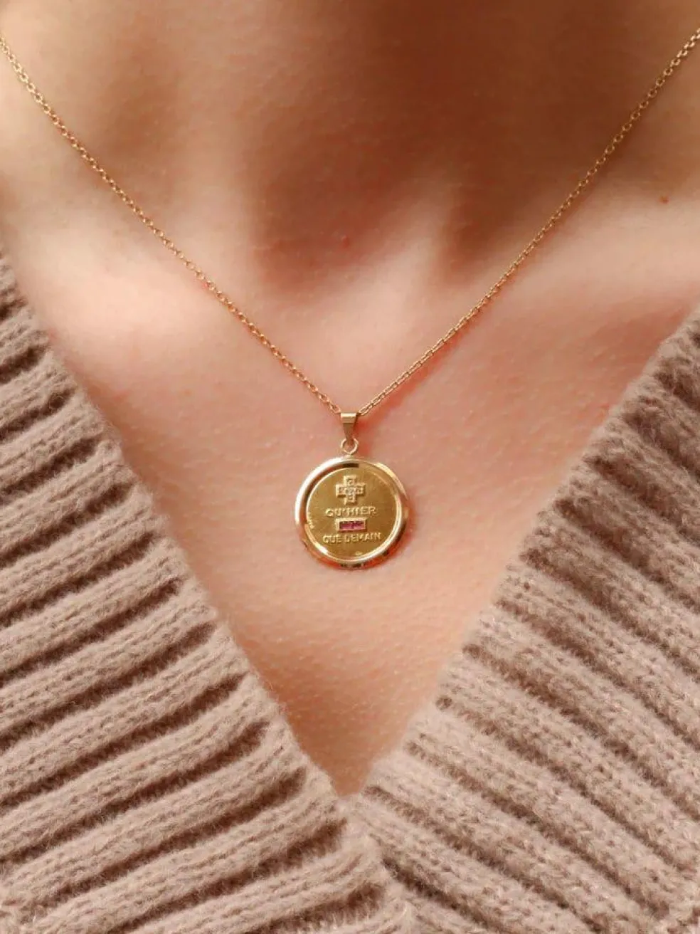 AUGIS - Médaille amour ronde or jaune diamant rubis