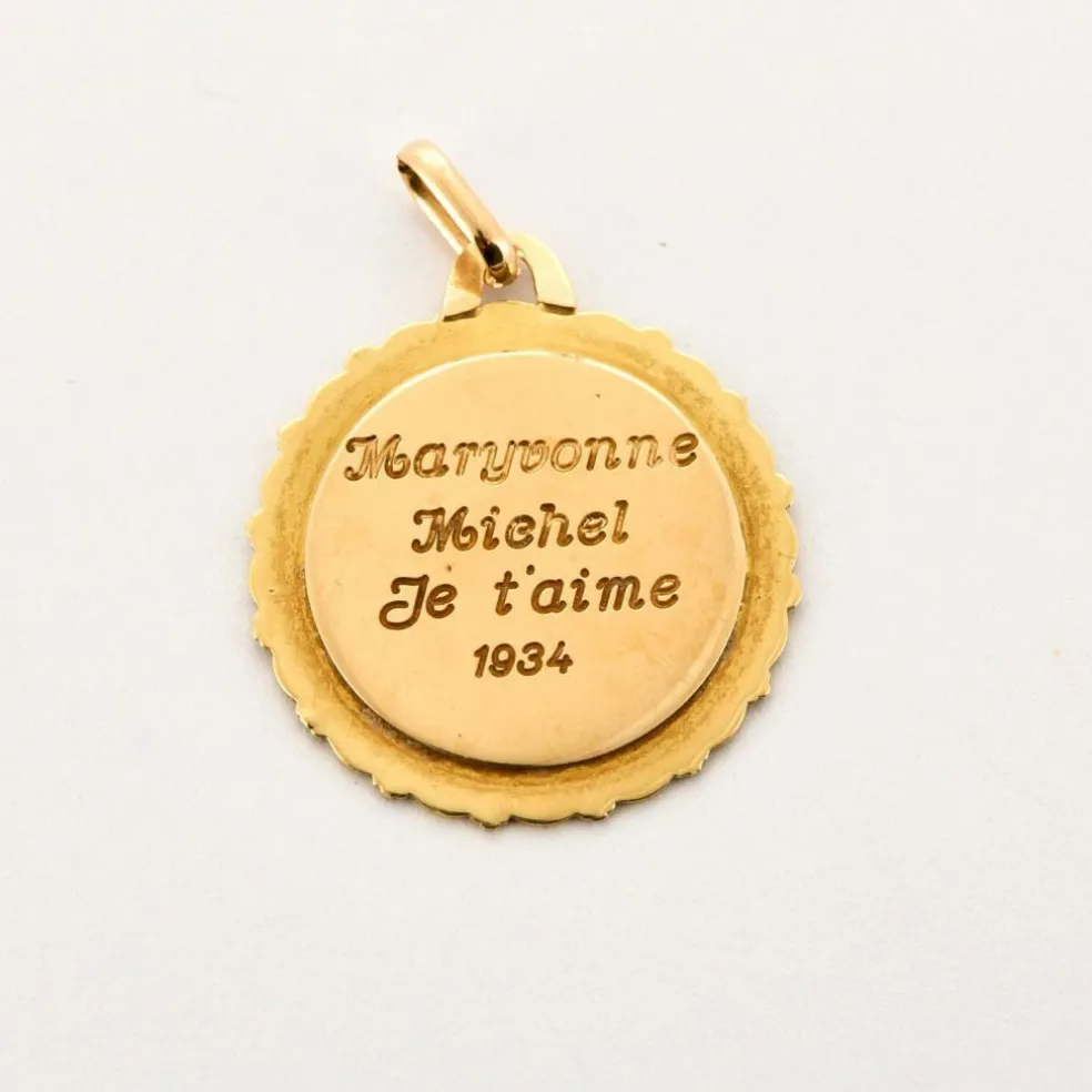 AUGIS - Médaille d'Amour - or jaune, diamants et rubis de synthèses