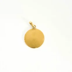AUGIS - Médaille d'Amour - Pendentif or jaune, diamants et rubis de sythèse