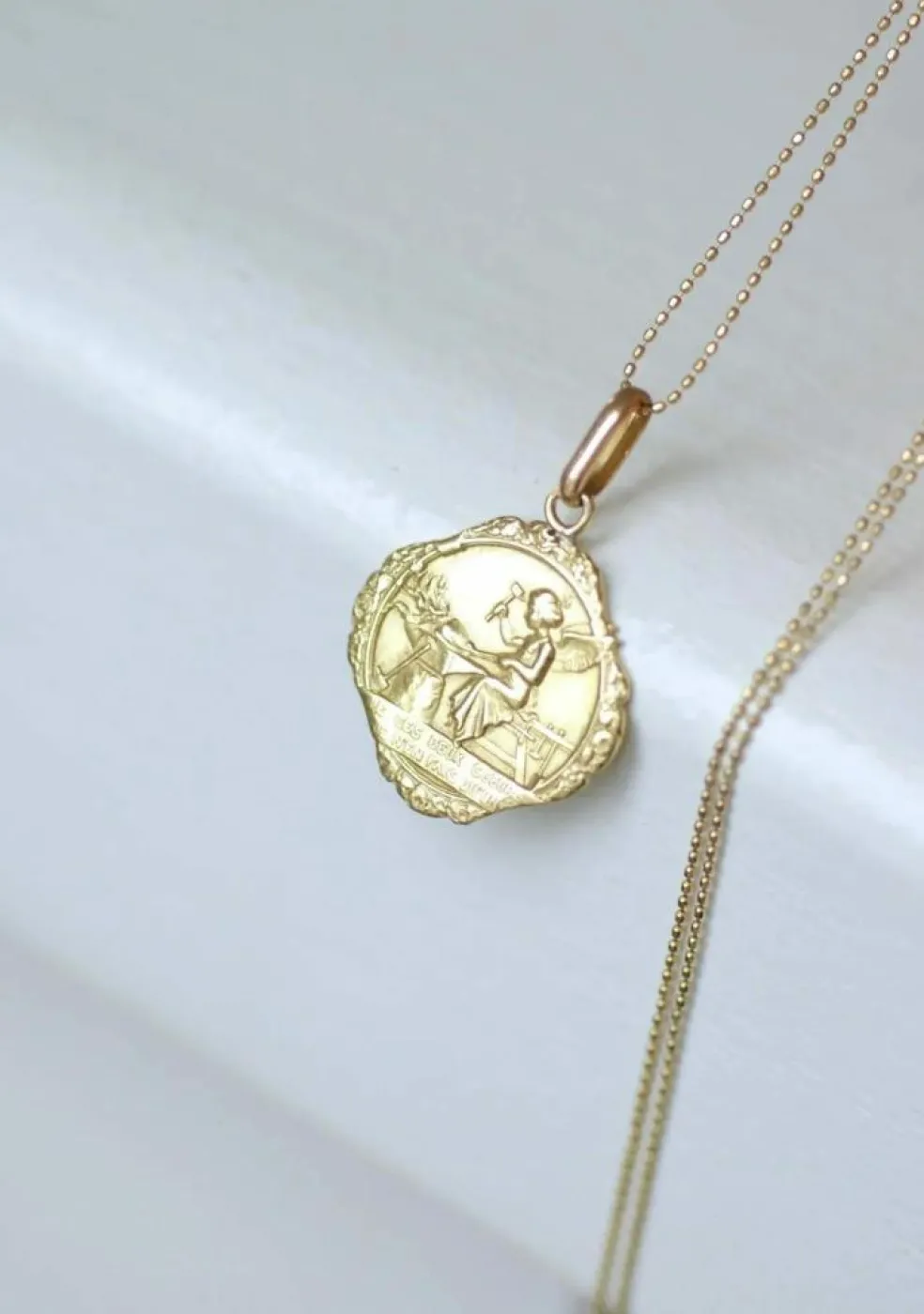 AUGIS - Médaille Religieuse d'Amour Ange Or Jaune