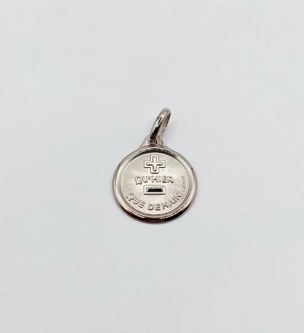 AUGIS - Pendentif médaille d'amour or blanc "+ qu'hier - que demain" - L'Originale Mini