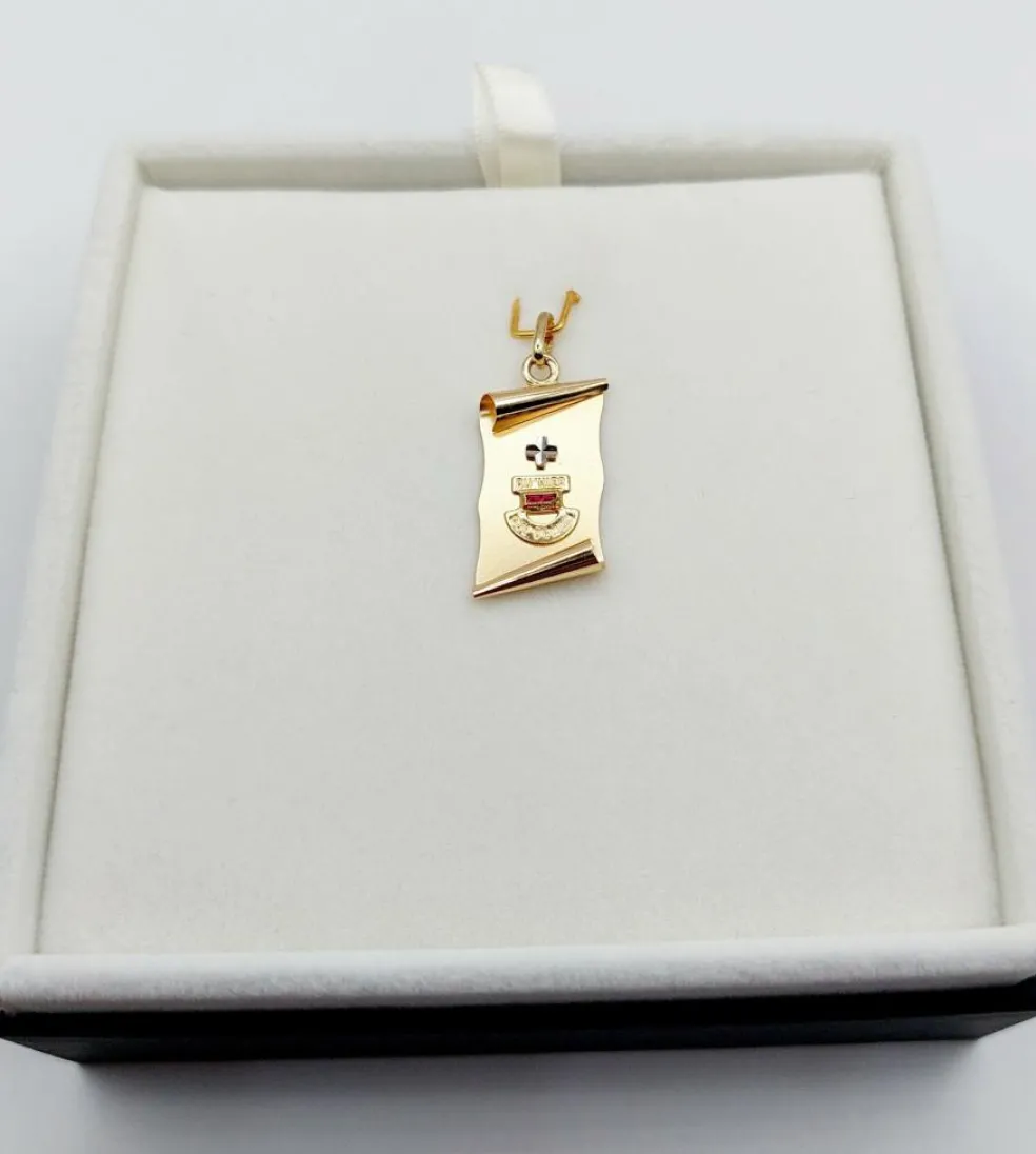 AUGIS - Pendentif médaille d'amour or "+ qu'hier - que demain" - L’Exclusive