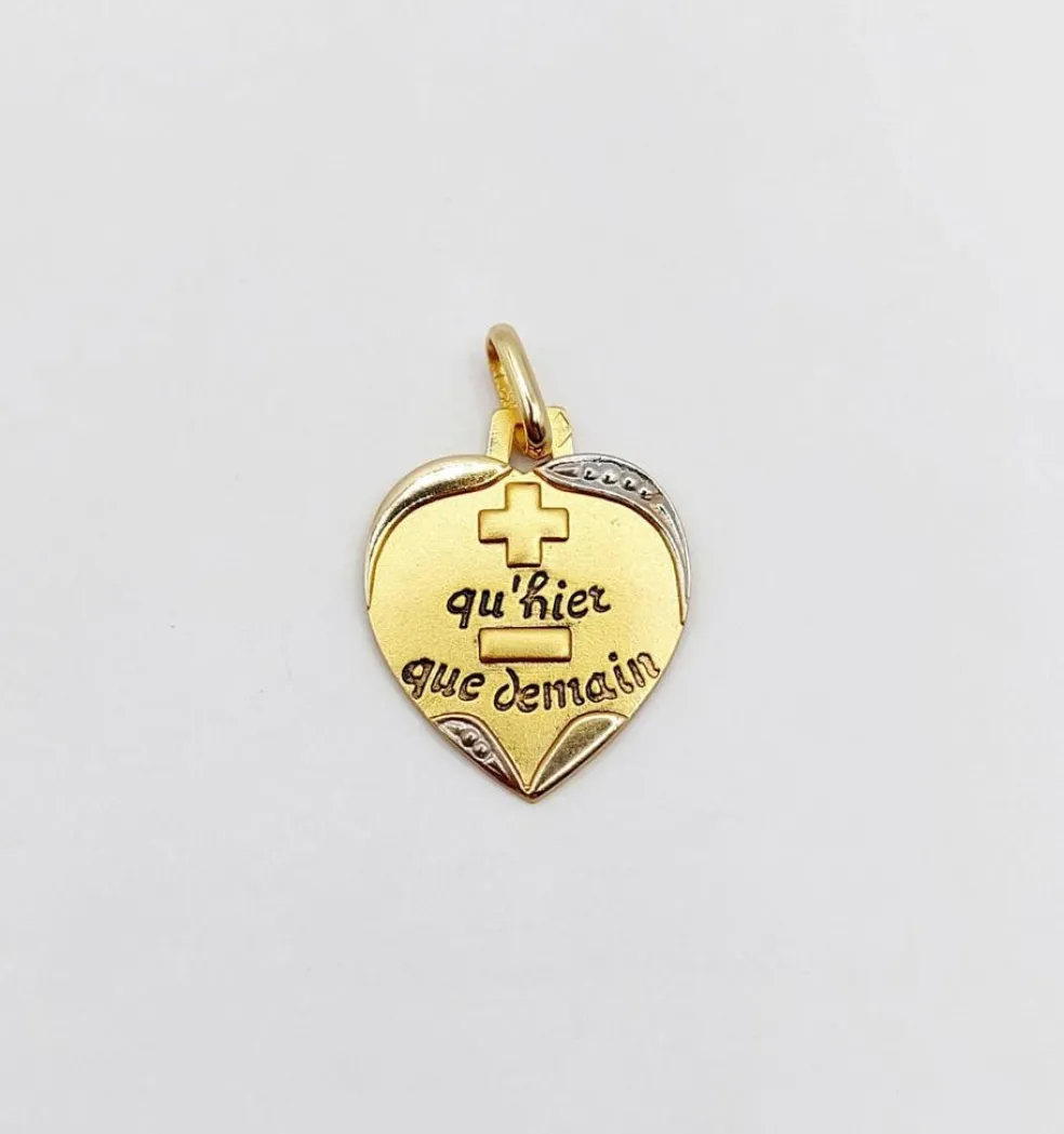 AUGIS - Pendentif médaille d'amour or "+ qu'hier - que demain" - La Sentimentale