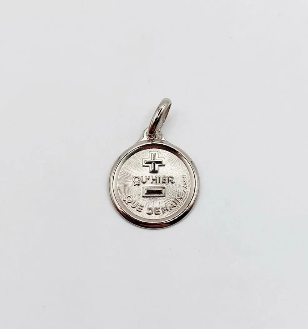 AUGIS - Pendentif médaille d'amour or blanc "+ qu'hier - que demain" - L'Originale Mini