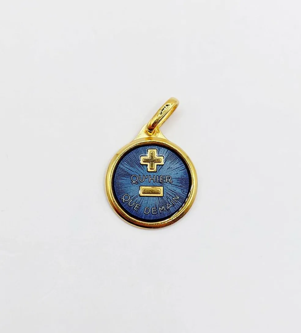 AUGIS - Pendentif médaille d'amour or jaune - L'Élégante Bleue Foncée