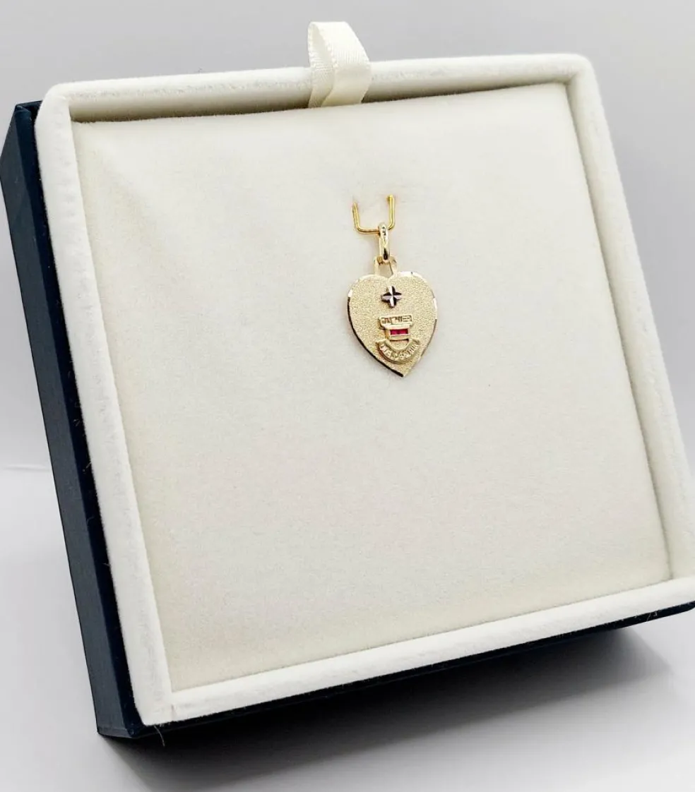 AUGIS - Pendentif médaille d'amour or "+ qu'hier - que demain" - L'Intemporelle