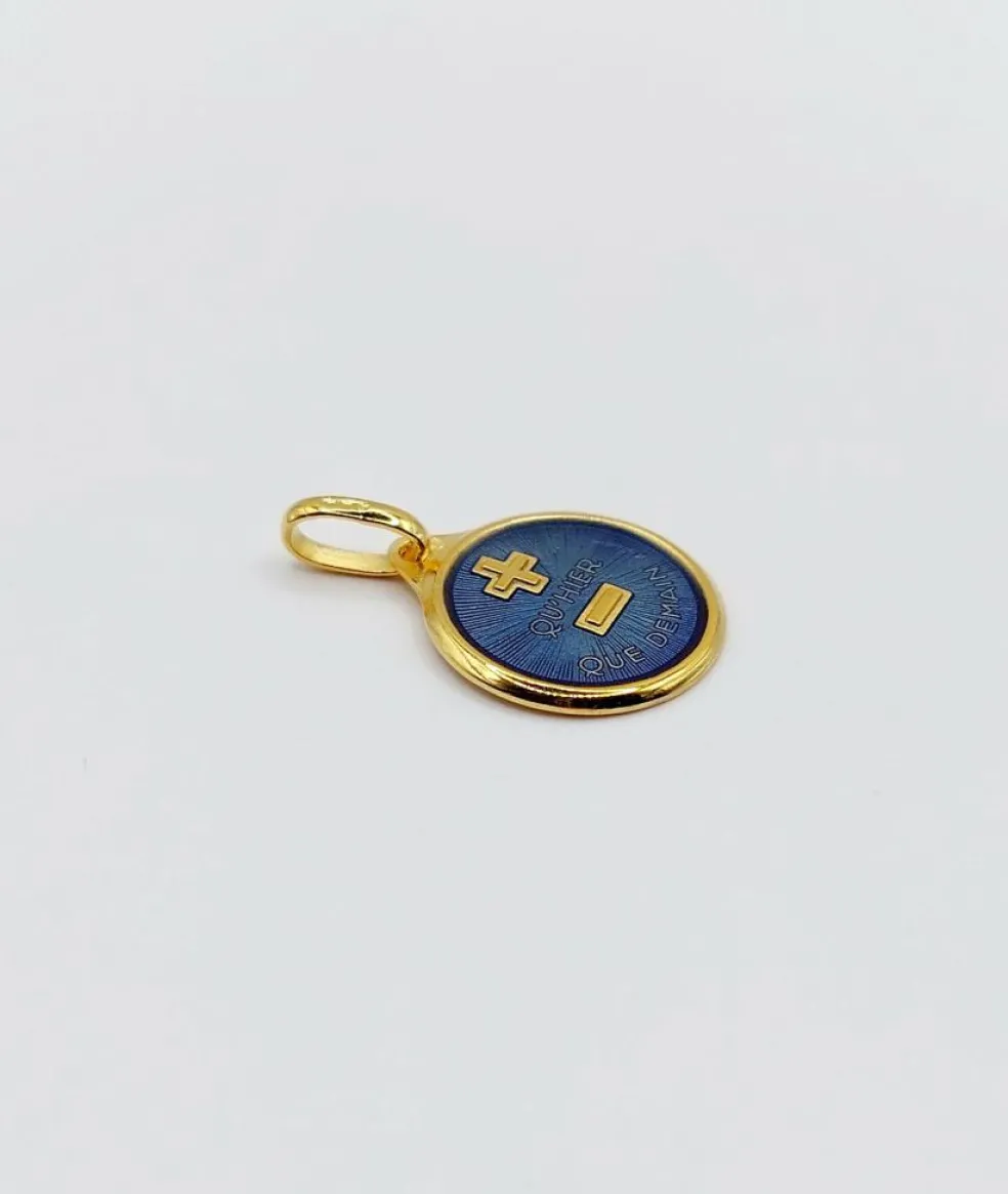 AUGIS - Pendentif médaille d'amour or jaune - L'Élégante Bleue Foncée