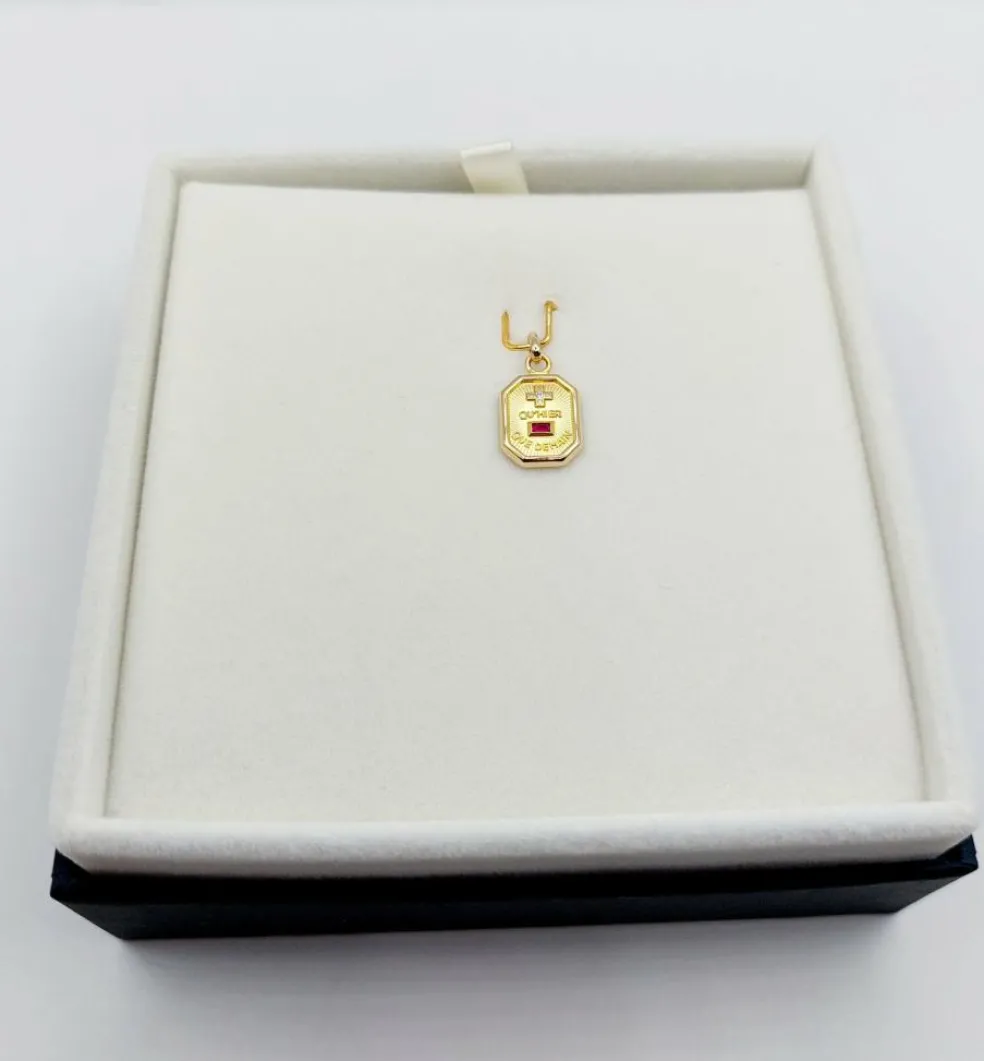 AUGIS - Pendentif médaille d'amour or "+ qu'hier - que demain" - L’Exclusive