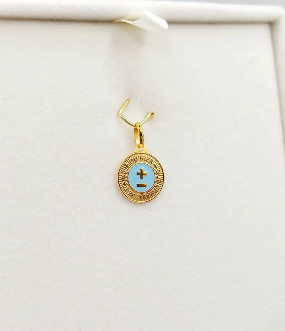 AUGIS - Pendentif médaille d'amour or jaune - L'Élégante Bleue ciel