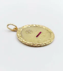 AUGIS - RARE Pendentif médaille d'amour or jaune, diamant et rubis + qu'hier - que demain (circa 1930)