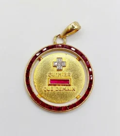 AUGIS - RARE Pendentif médaille d'amour Or Jaune Diamants et rubis calibrés