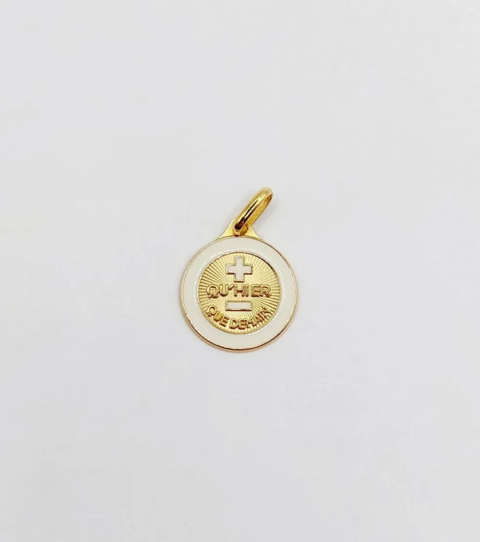 AUGIS Pendentif médaille d'amour or "+ qu'hier - que demain" - La Charmante Ivoire